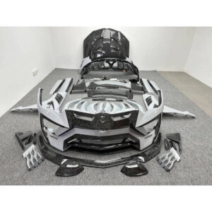 carbon fiber lamborghini urus left view