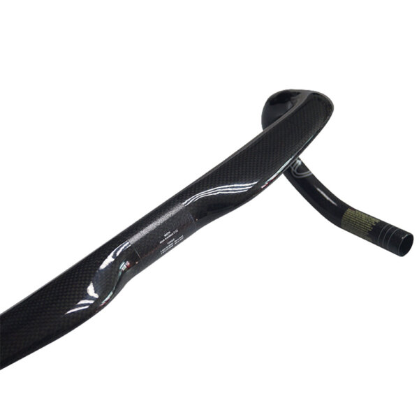 carbon fiber mountain bike handlebars isometric view