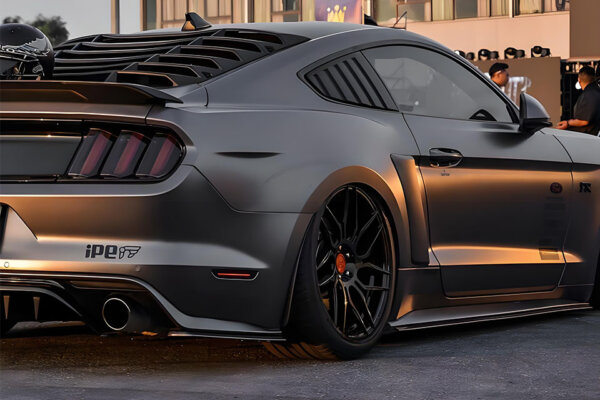 3v mustang kulfiberskærme bagpå