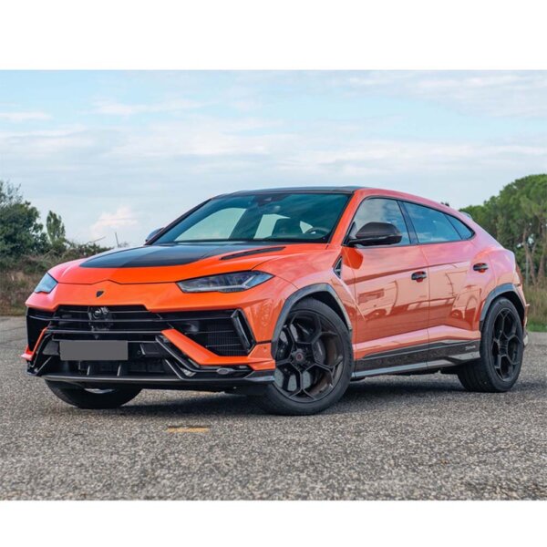 lamborghini urus carbon fiber​ front view